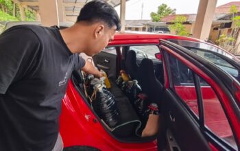 Polres Sukabumi Bongkar Praktik Penimbunan Pertalite di Tegalbuleud, 272 Liter BBM Diamankan