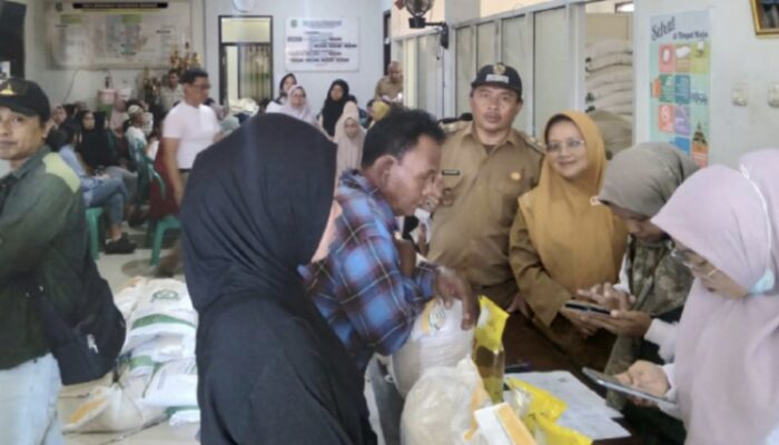 2.533 KPM di Dua Kelurahan Kota Sukabuni Terima Bantuan Pangan Dari Pemerintah Pusat