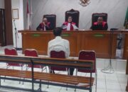 Mantan Kepala Desa Karangtengah, Kecamatan Cibadak, Kabupaten Sukabumi GIS, menjalani sidang dengan agenda pembacaan putusan di Pengadilan Negeri Bandung belum lama ini.