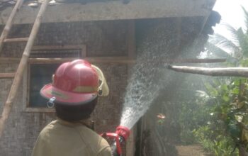 Kebakaran Rumah Panggung di Ciracap Diduga Akibat Puntung Rokok, Tidak Ada Korban Jiwa