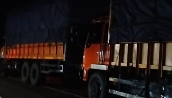 Tak Percaya Janji Pemerintah, Warga Pajampangan Ambil Alih Pengawasan Truk ODOL