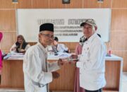 Dorong Kesejahteraan, Desa Bantargadung Bagikan BLT dan Insentif Kepada Guru Ngaji