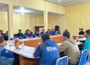 Proses audiensi perwakilan buruh PT Tirtamas Lestari di Kantor Disnaker Kabupaten Sukabumi.