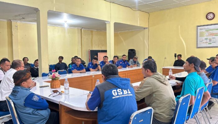 Pesangon Tak Kunjung Dibayar, Eks Buruh PT Tirtamas Lestari Ontrog Disnaker Kabupaten Sukabumi