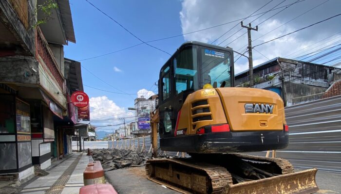 Sejumlah Pedagang Terancam Gulung Tikar Dampak Dari Pemabangunan Pemeliharaan Jalan Gudang Kota Sukabumi
