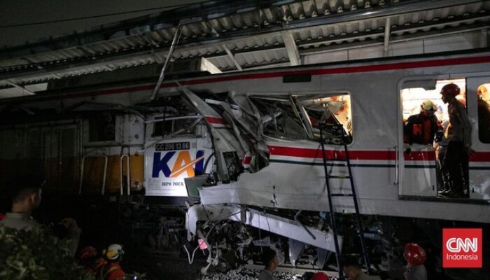 UPDATE: Tabrakan KA dan KRL di Bekasi, 7 Tewas dan 81 Luka, Evakuasi Masih Berlangsung