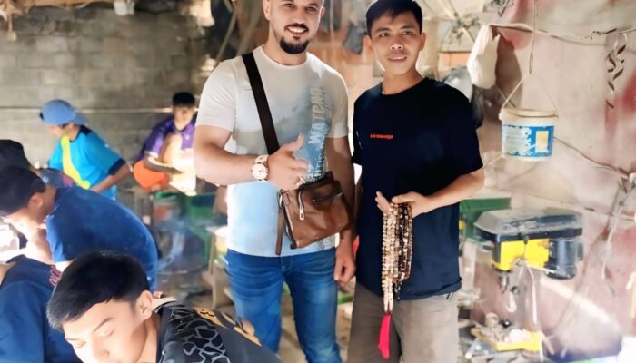 Jakaria Pengusaha Amber di Kota Sukabumi Yang Tembus Pasar Internasional