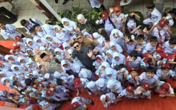 Ngirit Jajan Gara-gara MBG! Anak SD di Sukabumi Senyum Lebar, Ketika Anggota DPR Turun Ke Lapangan