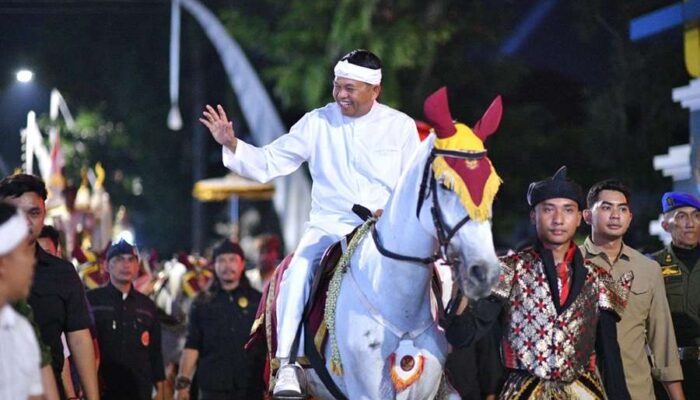Dedi Mulyadi Sidak Jalur Sumedang–Majalengka, Banner Dipaku di Pohon hingga Aktivitas Usaha Ditertibkan