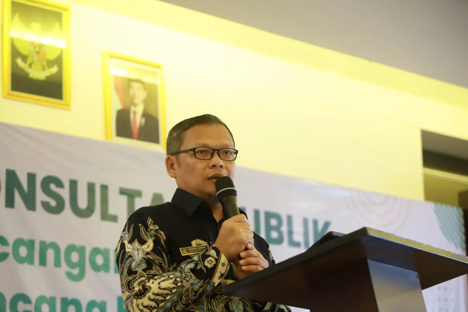 Ketua DPRD Kota Sukabumi