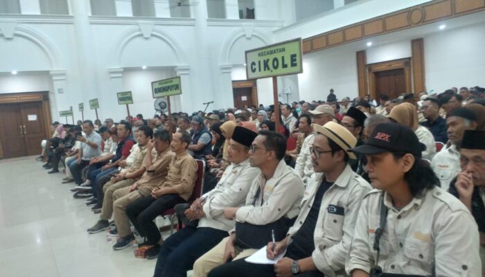 Ribuan RT RW Se Kota Sukabumi Batal Aksi di Balai Kota Pilih Jalur Dialog Dengan DPRD