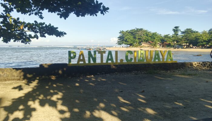 Libur Idul Adha, Pantai Cibuaya Masih Sepi Pengunjung