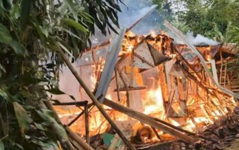 Rumah Panggung Milik Pasangan Lansia di Sagaranten Ludes Terbakar, Kerugian Capai Rp60 Juta