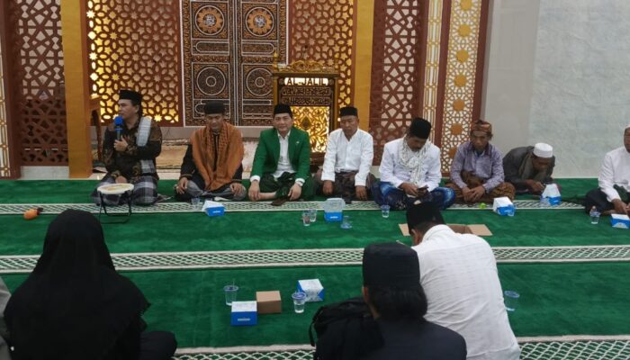 Ribuan Jamaah Padati “Jampang Berdzikir”, Malam Religius di Masjid Al-Jalil Surade 