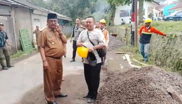 Warga Sambut Perbaikan Jalan Kopeng-Cipetir, Bupati Sukabumi Sidak Lokasi Proyek