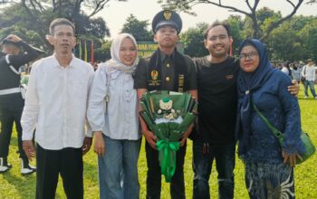 Air Mata Haru Warnai Pelantikan Adzir Mudzakir, Putra Cikangkung Kini Jadi Prajurit TNI AD