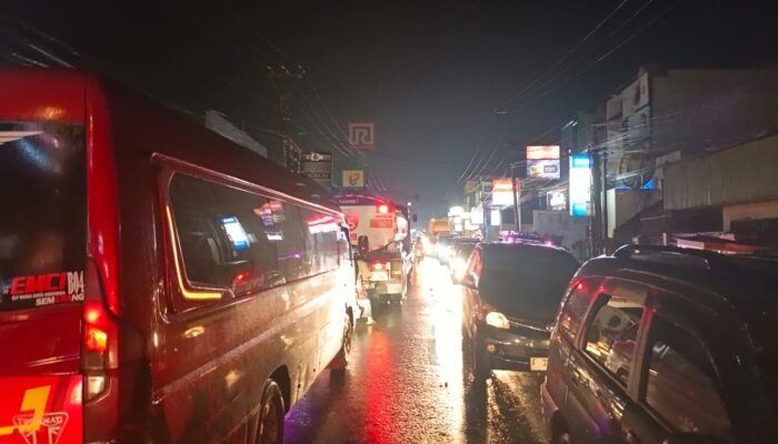Arus Balik Long Weekend, Jalur Sukabumi–Bogor Macet di Cibadak