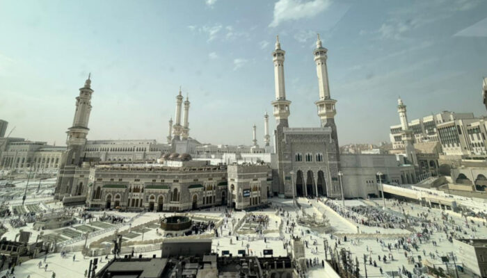 Cuaca Makkah Capai 39 Derajat Celsius, Jemaah Haji Indonesia Diminta Waspada Dehidrasi