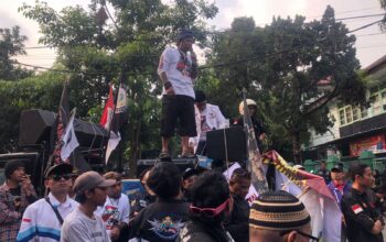 Dalam Aksi Akbar 2626, Masyarakat Soroti Mandeknya Hak Angket