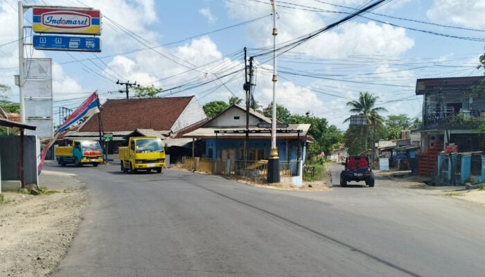 Pantauan Situasi Pertigaan Garasi Surade Terpantau Ramai Lancar