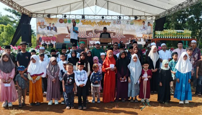 Gebyar Muharam Perdana di Desa Mekarmukti, Santuni 50 Anak Yatim dan Gelar Tabligh Akbar