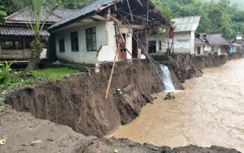 Relokasi Korban Banjir di Simpenan Sukabumi Terkendala Alat Berat, Camat: BBM Sudah Siap