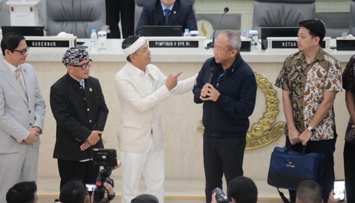 Dedi Mulyadi Beri Bonus Rp1 Miliar untuk Persib