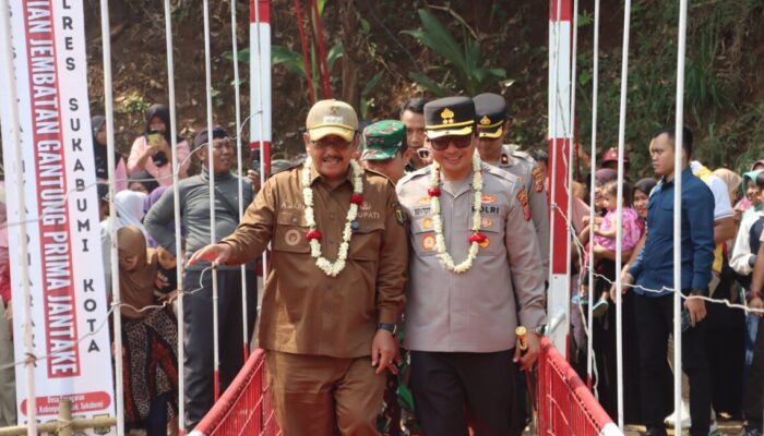 Polres Sukabumi Kota Bangun Jembatan Penghubung Antar Desa di Kebonpedes