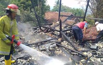 Rumah Panggung di Palabuhanratu Terbakar, Satu Orang Meninggal Dunia