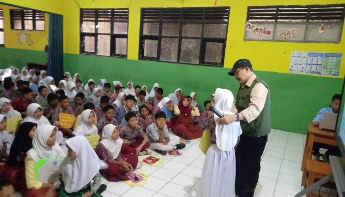 FPK Kota Sukabumi Tanamkan Wawasan Kebangsaan kepada Ribuan Pelajar saat MPLS