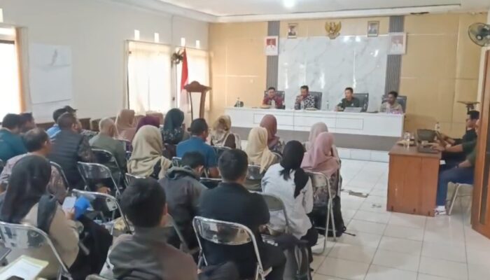 DPMD Sukabumi Bekali Aparatur Desa Hadapi Aturan Baru Pilkades, Kotak Kosong Bisa Menang