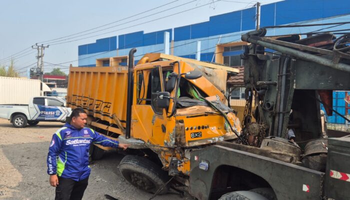 Truk Picu Kecelakaan Beruntun di Cibadak Sukabumi, Empat Kendaraan Ringsek