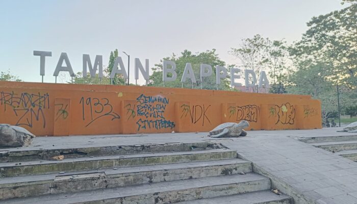 Dekat Pusat Perkantoran Kabupaten Sukabumi, Taman Bappeda Dirusak Vandalisme