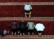 Pulang dengan Air Mata