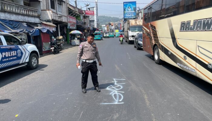 Kecelakaan Maut di Cibadak Sukabumi, Pengendara Honda Vario Tewas Usai Tabrakan dengan Mikrobus