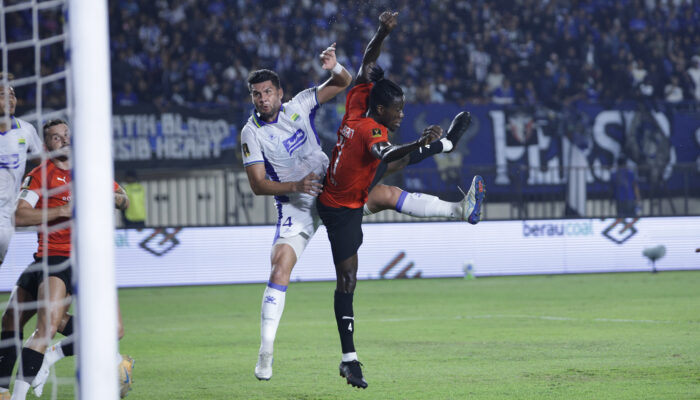 Julio Cesar Bawa Persib ke Semifinal Piala Presiden 2026, Raih Man of the Match