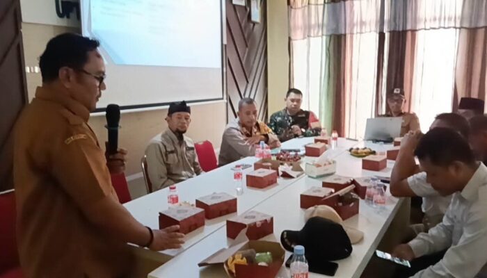 Menulis Lokmin Triwulan III Puskesmas Jampangkulon, Perkuat Kolaborasi Tangani Persoalan Kesehatan