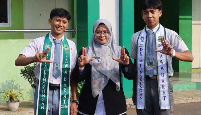 Dua Siswa MAN 2 Kota Sukabumi Raih Prestasi Duta Lingkungan Jabar 2026