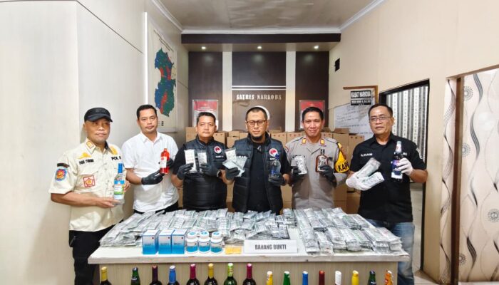 Polres Sukabumi Ungkap Peredaran 41.479 Butir Obat Berbahaya dan 3.641 Botol Miras