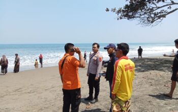Wisatawan Asal Jakarta Hilang Terseret Ombak di Pantai Karangnaya Sukabumi, Tim SAR Gabungan Lakukan Pencarian