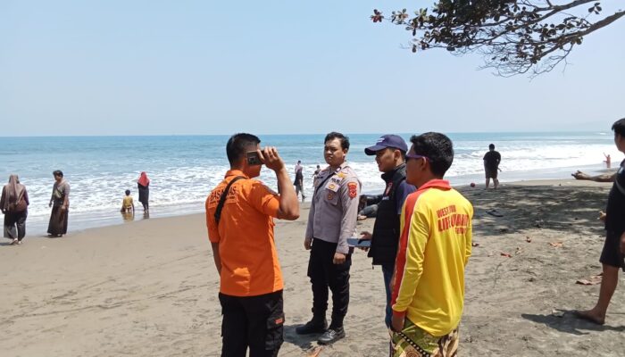 Wisatawan Asal Jakarta Hilang Terseret Ombak di Pantai Karangnaya Sukabumi, Tim SAR Gabungan Lakukan Pencarian