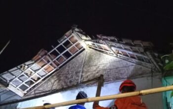 Sembilan Rumah Rusak Terdampak Angin Kencang di Parakansalak Sukabumi 