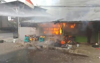 Tabung Gas Diduga Bocor, Warung Kopi dan Bengkel Tambal Ban di Palabuhanratu Terbakar