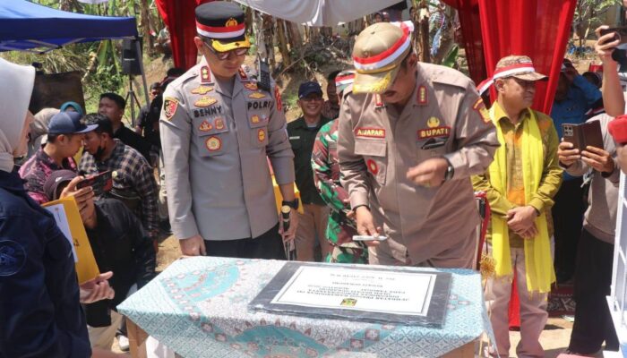 Resmikan Jembatan Merah Putih Presisi di Cibadak, Bupati Sukabumi Minta Warga Ikut Merawat