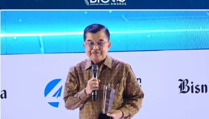 Jusuf Kalla Ajak Masyarakat Bantu Warga Terdampak Gempa NTT melalui PMI