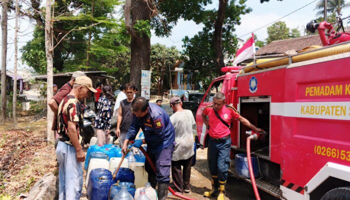 Tedampak Kekeringan, 2.500 Liter Air Bersih Disalurkan ke Warga Linggamanik Bantargadung