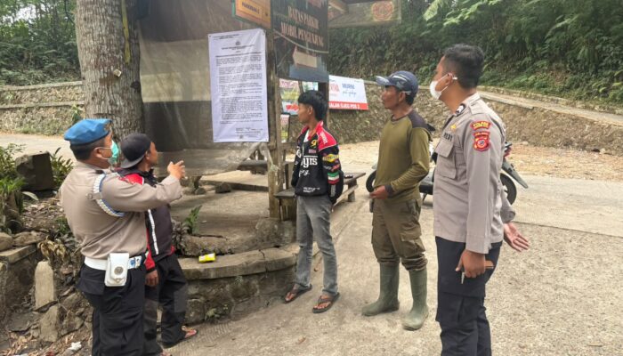 Polsek Kadudampit Sosialisasikan Maklumat Kapolda Jabar, Warga Diingatkan Ancaman Pidana Pembakaran Hutan dan Lahan