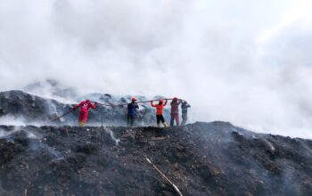 Update Kebakaran TPA Cikundul: Api Makin Meluas Hingga 1 Hektare