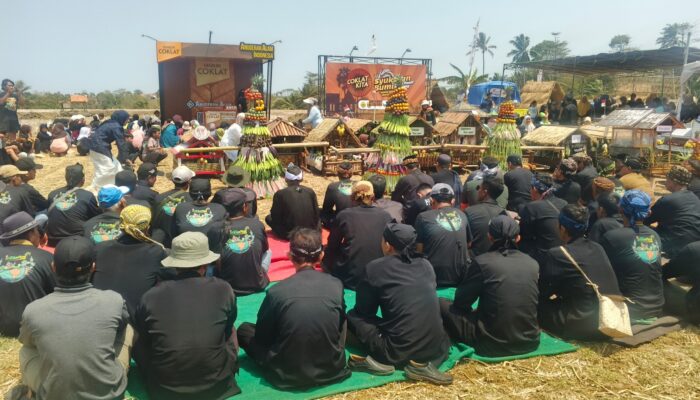 Syukuran Bumi Di Pasir Panjang, Tradisi Leluhur Yang Menjaga Hubungan Manusia dan Alam