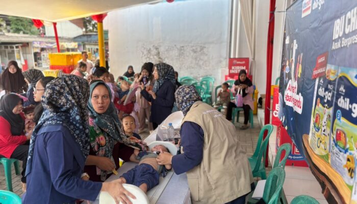 Posyandu Hadir di Alfamart Garuda Sukabumi, Ibu dan Anak Dapat Layanan Kesehatan hingga Edukasi Gizi